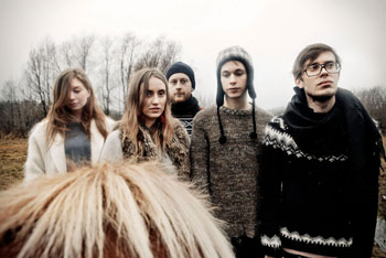Highasakite - norsk band der banede Martin Rintzas vej til CODA og London. (FOTO: Hilde Mesics Kleven) Highasakite - norsk band der banede Martin Rintzas vej til CODA og London. (FOTO: Hilde Mesics Kleven)