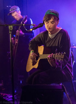 Jonathan Schultz - ung mand med moden musik på samvittigheden. (foto: Stéphane Guéguen  - Happiness-in-uppsala.fr)